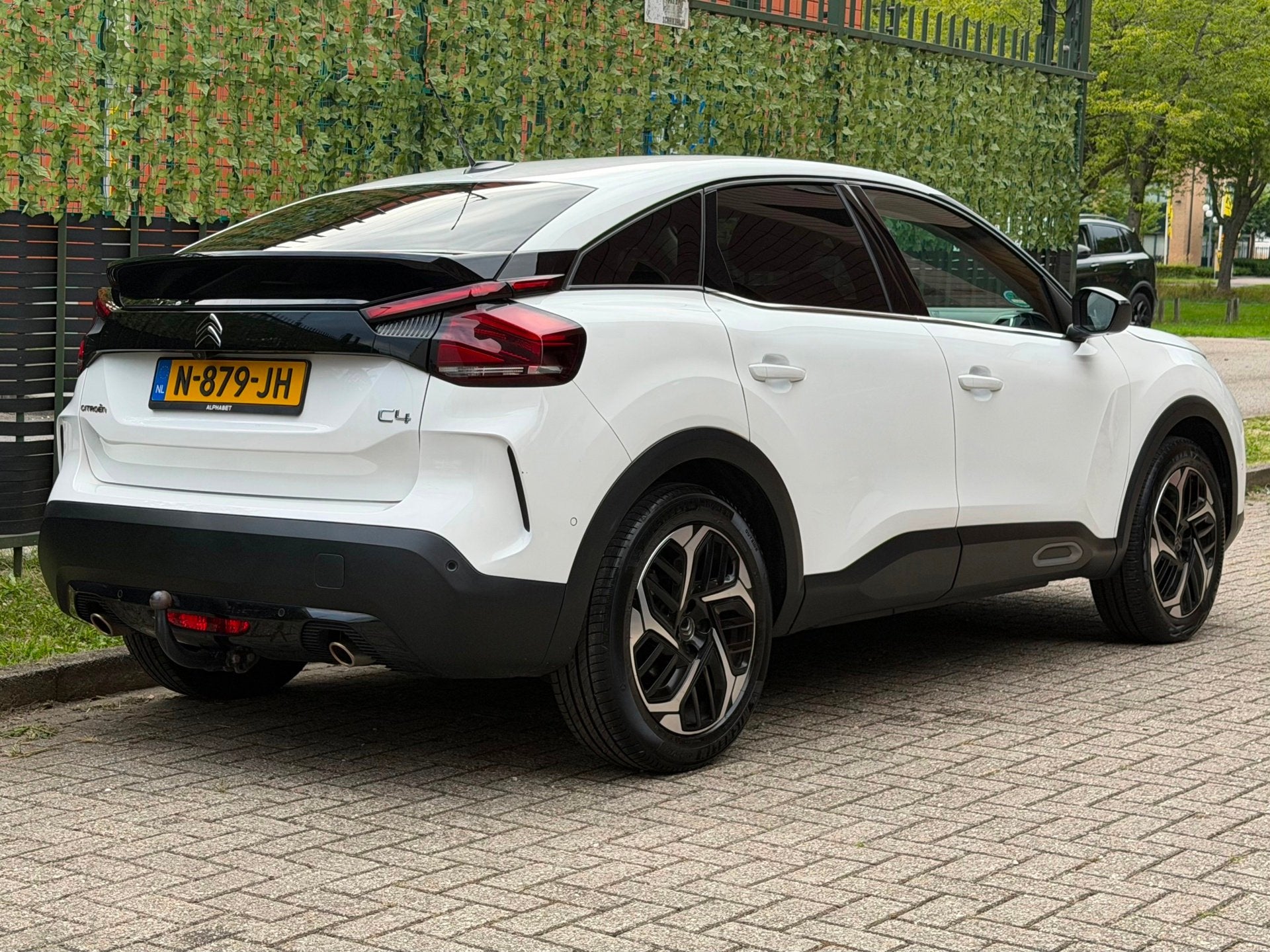Foto 4 van Citroen C4 1.2 Puretech Shine wit 2021 TREKHAAK|LED|NAVI|NAP