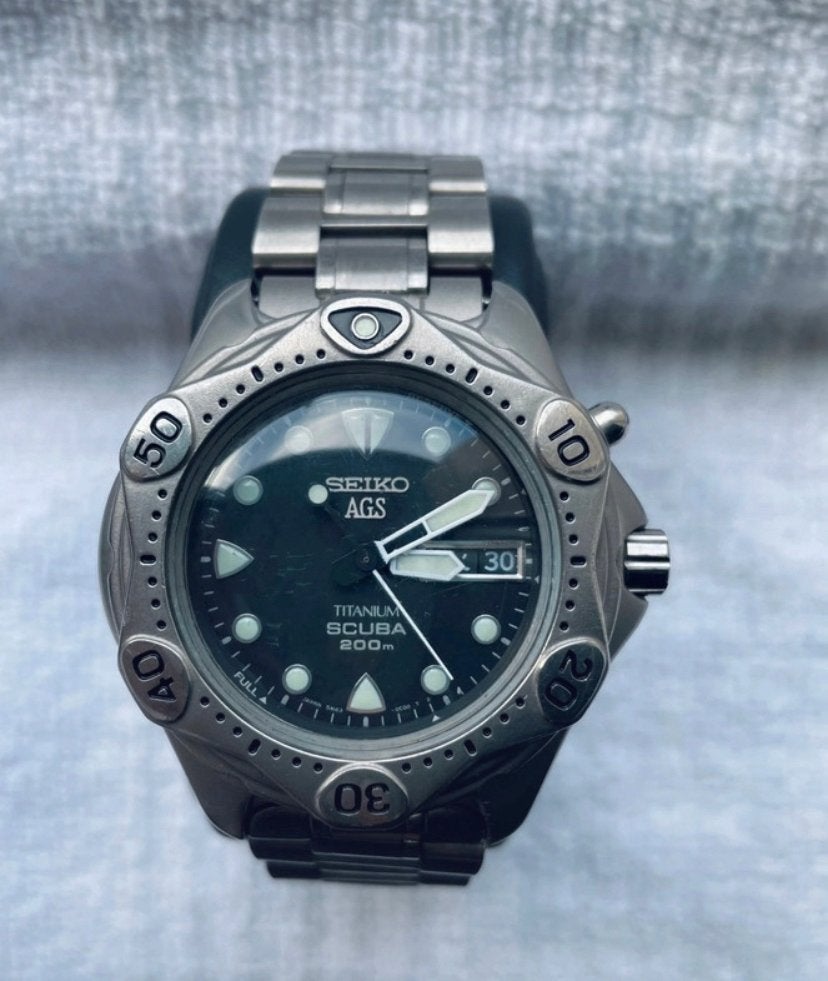 Seiko AGS , Scuba Titanium . 200m ** Vintage **, Sieraden, Tassen en Uiterlijk, Horloges | Heren, Polshorloge, Overige materialen