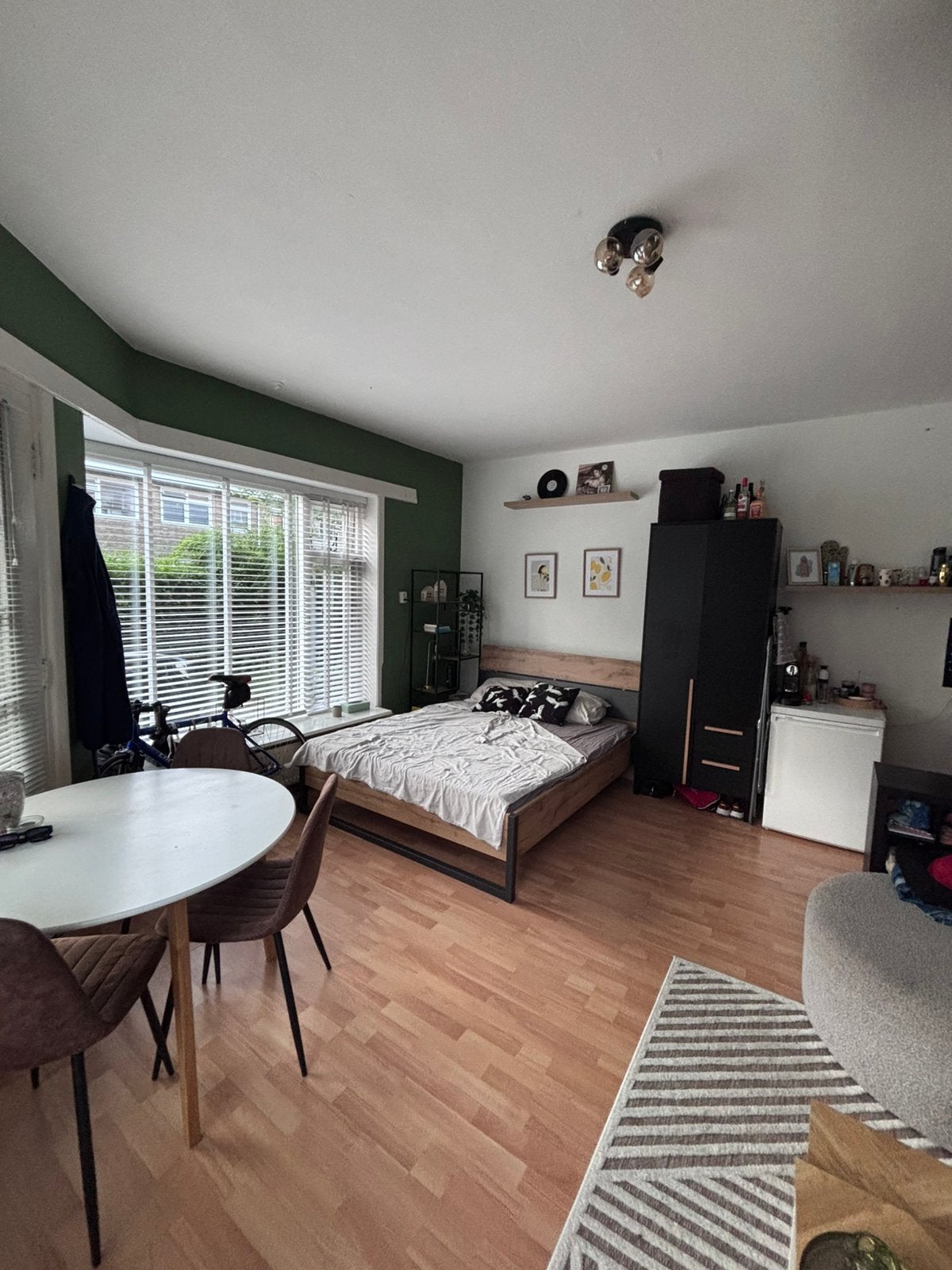 Meubels voor studentenkamer compleet, Groningen