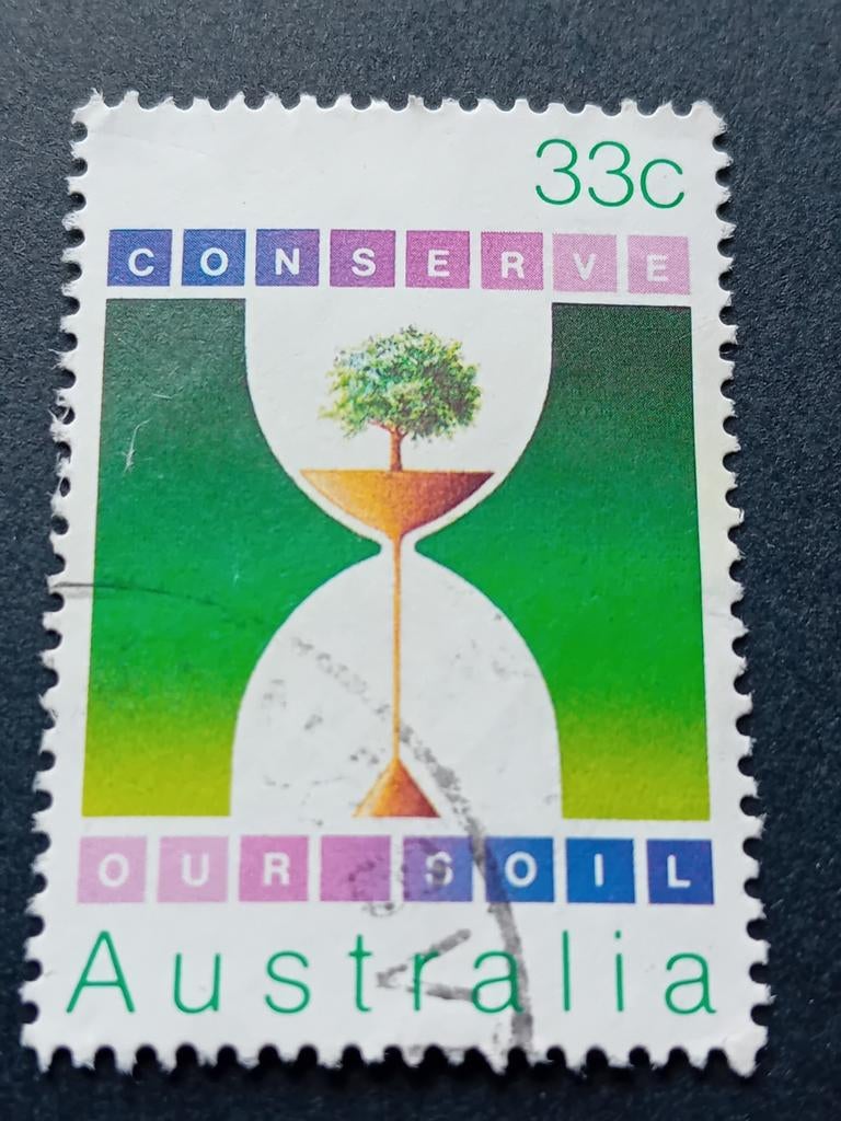 Australische postzegel 'Conserve Our Soil' 33c, Ophalen of Verzenden, Gestempeld