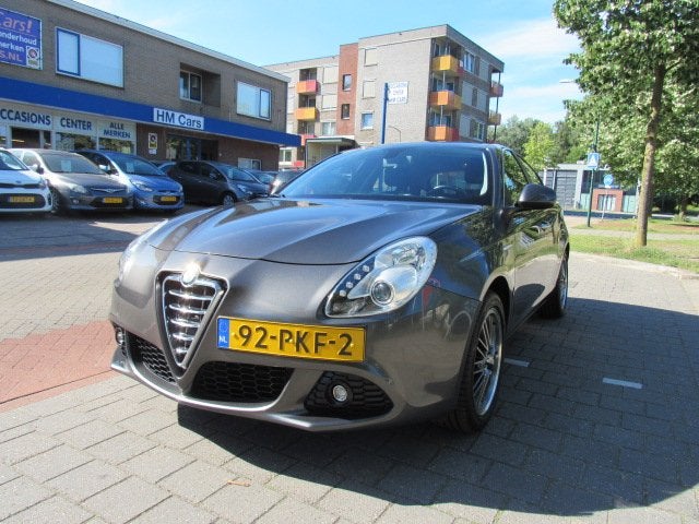 ALFA ROMEO Giulietta 1.4 Turbo 120pk Distinctive, Auto's, Euro 5, Stof, 4 cilinders, Origineel Nederlands