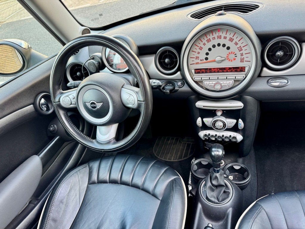 Mini CLUBMAN 1.6 One Business Line AUT LEER PANO NAP APK 10-, Auto's, Mini, Euro 5, 15 km/l, Clubman, 4 cilinders