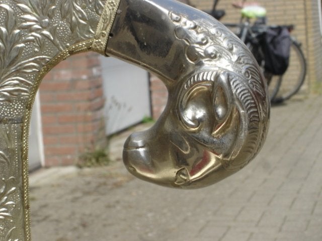 Anglo-Indian Regency style ram's head wedding chair, Ophalen, Gebruikt, Stof, Eén