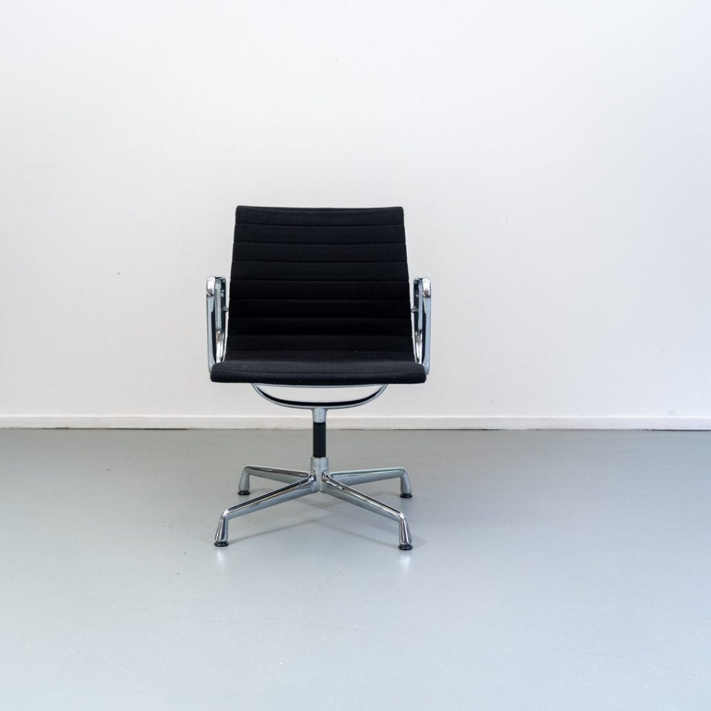 Vitra Eames EA 108 Stoel Zwart Hopsak - Aluminium, Niet ingevuld, Zo goed als nieuw, Niet ingevuld, Niet ingevuld