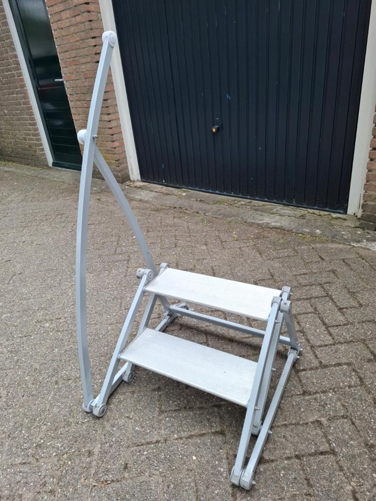 Caravan trapje met leuning, Caravans en Kamperen, Ophalen, Gebruikt