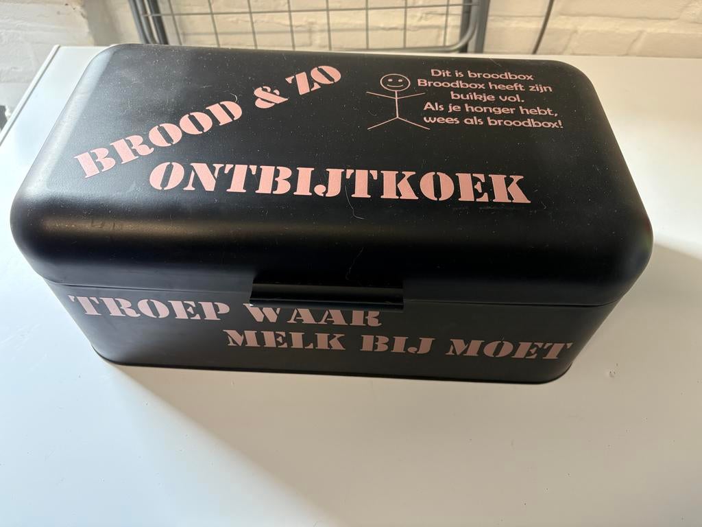 Broodtrommel met grappige vinyl-stickers, Ophalen of Verzenden, Zo goed als nieuw