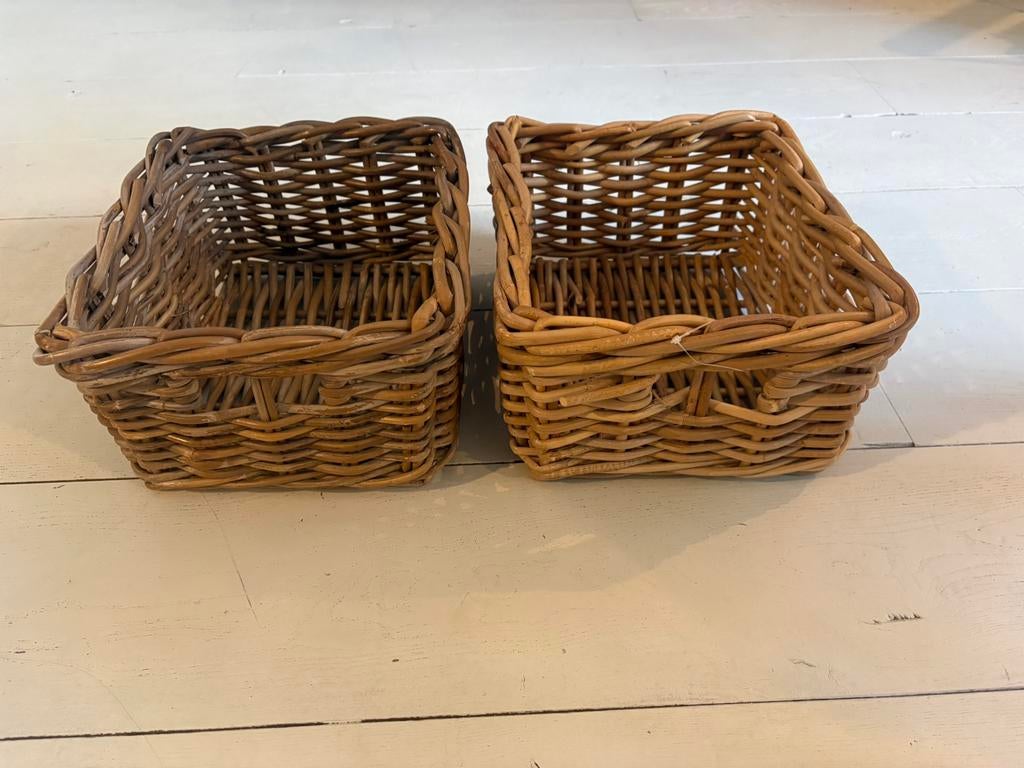 2x manden riet, Ophalen of Verzenden, Zo goed als nieuw, Rond, Riet