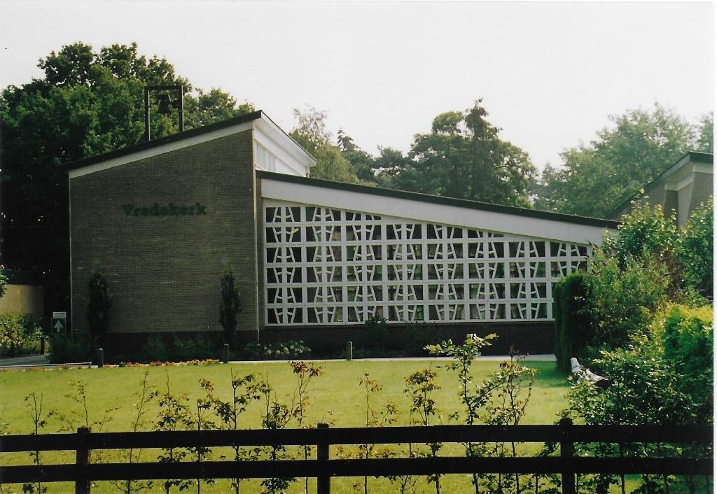 Foto Soesterberg Vredeskerk ( B4965), Ophalen of Verzenden, 1980 tot heden, Zo goed als nieuw, Overige onderwerpen