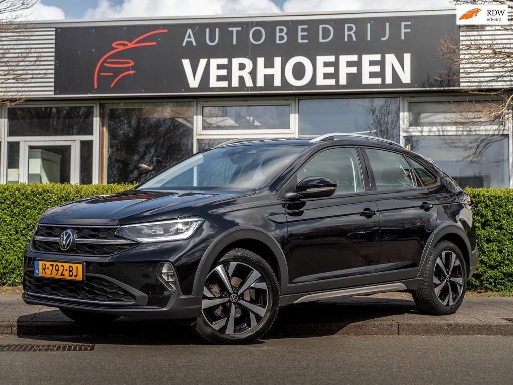 Volkswagen Taigo 1.0 TSI R-Line - AUTOMAAT - IQ LIGHT - PARK, Auto's, 1160 kg, Gebruikt, Euro 6, Zwart