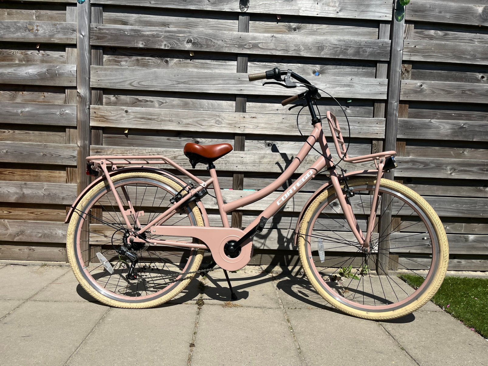 Fiets 26 inch 1 jaar oud, Ophalen, Zo goed als nieuw, 26 inch of meer