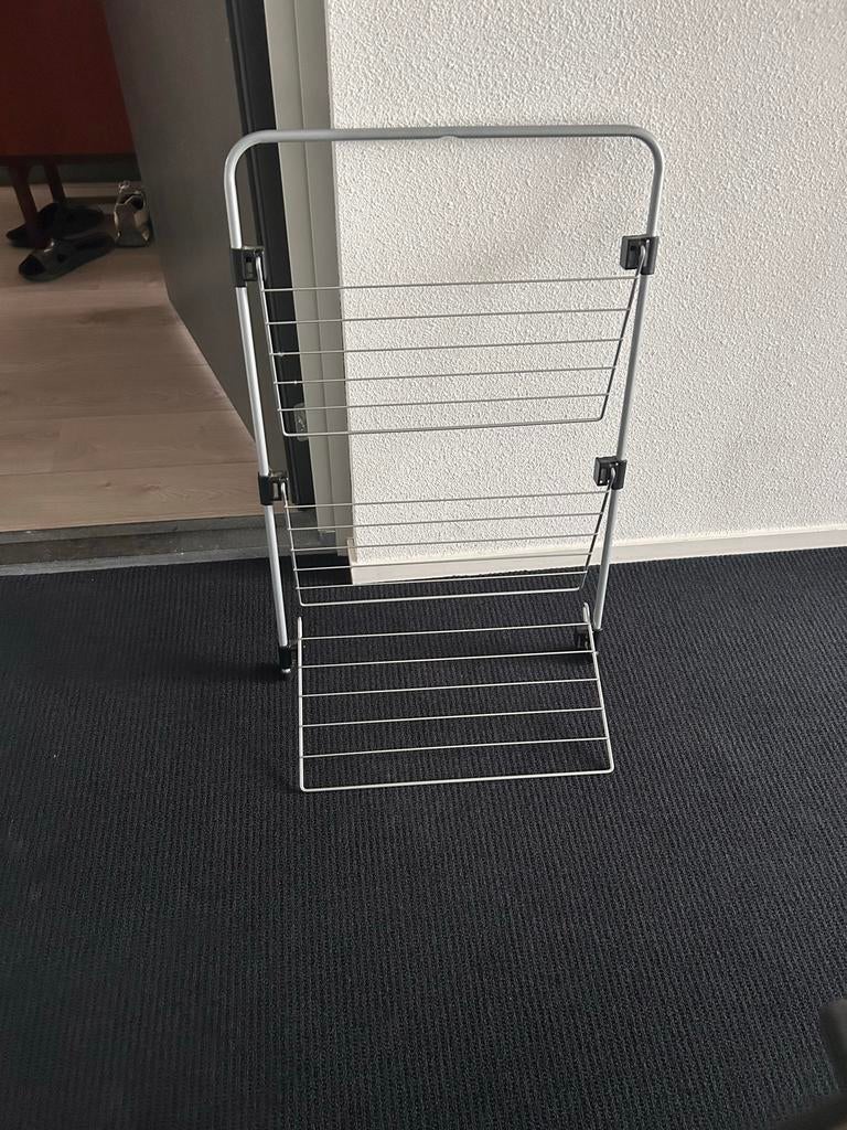 Uitklapbaar wasrek voor deur of muur, Tuin en Terras, Ophalen, Zo goed als nieuw