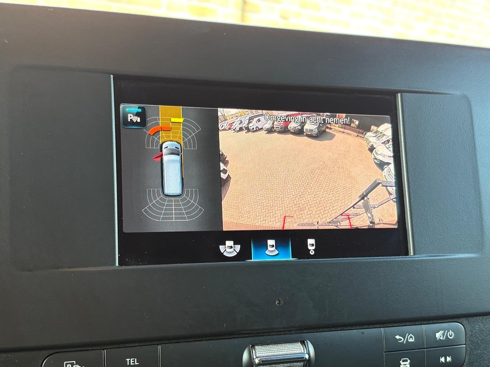 Foto 9 van Mercedes-Benz Sprinter 319CDI 3.0V6 L2H2 Dubbelcabine / Came