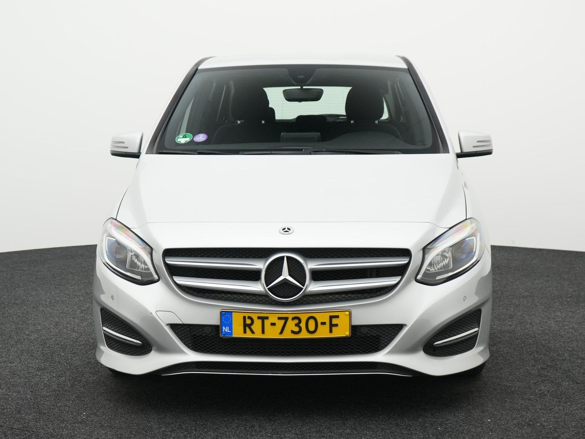 Mercedes-Benz B-klasse 180 Business Solution | Navi | Camera, Voorwielaandrijving, 12 maanden, Stof, Gebruikt