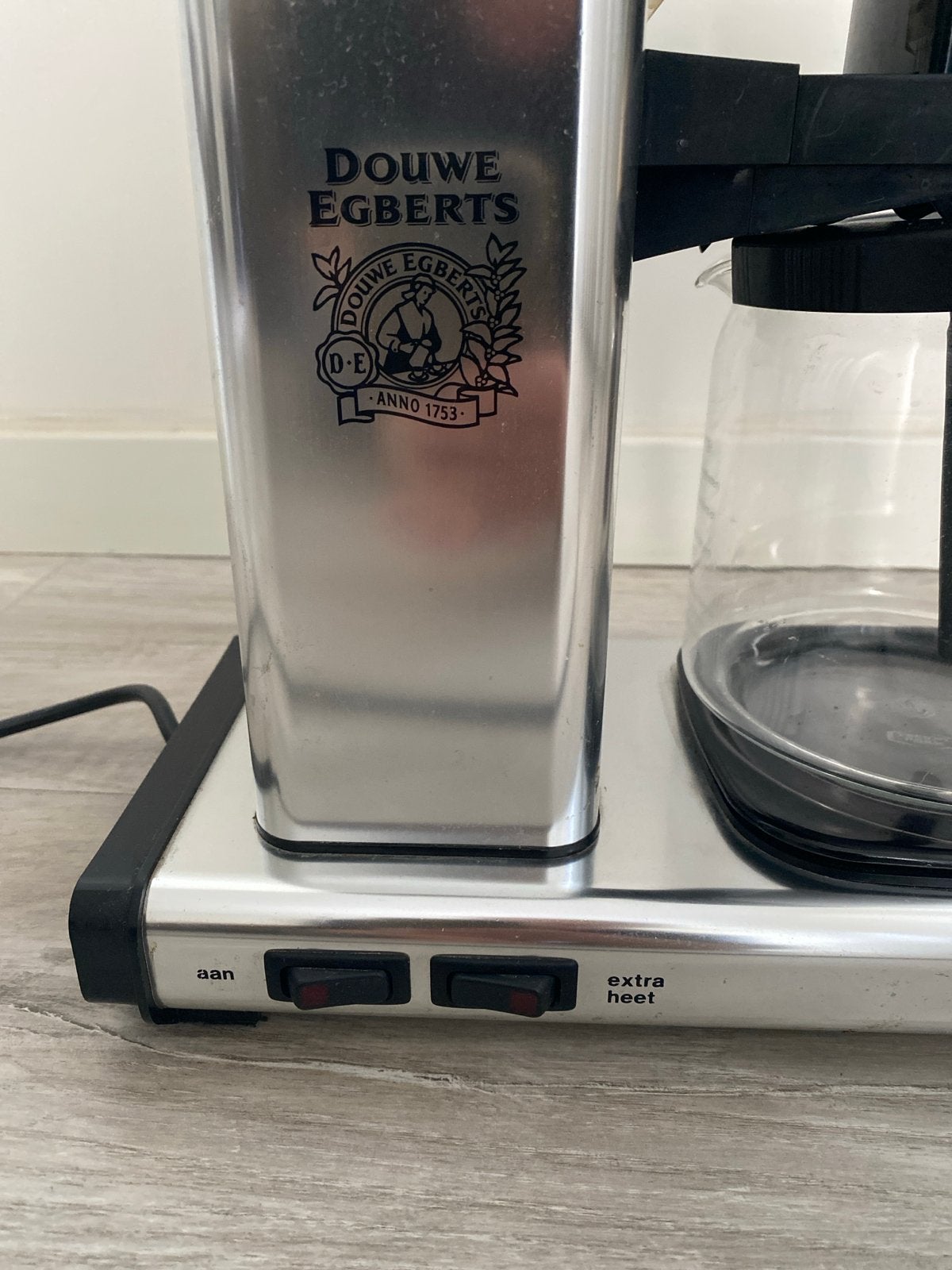 Douwe Egberts Koffiezetapparaat - Technivorm Moccamaster, Witgoed en Apparatuur, Koffiezetapparaten, Gebruikt, Gemalen koffie