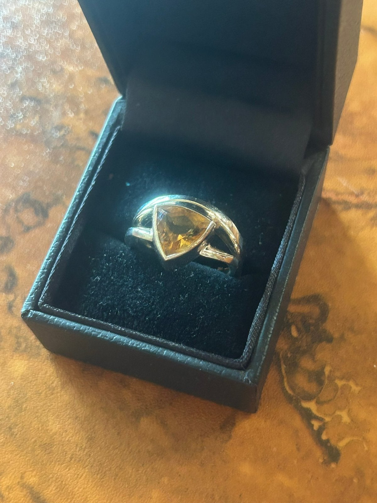 14karaat witgouden dames ring met Citrien steen., Sieraden, Tassen en Uiterlijk, Ringen, Ophalen, Wit, Zo goed als nieuw, 17 tot 18