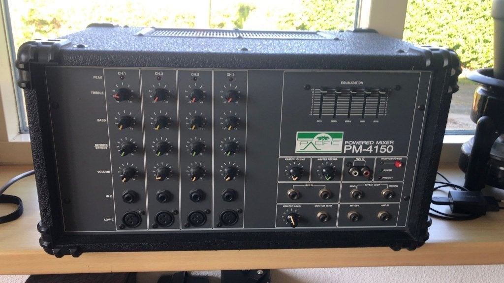 Pacific PM-4150 Powered Mixer, Muziek en Instrumenten, Ophalen of Verzenden, Gebruikt, Minder dan 5 kanalen