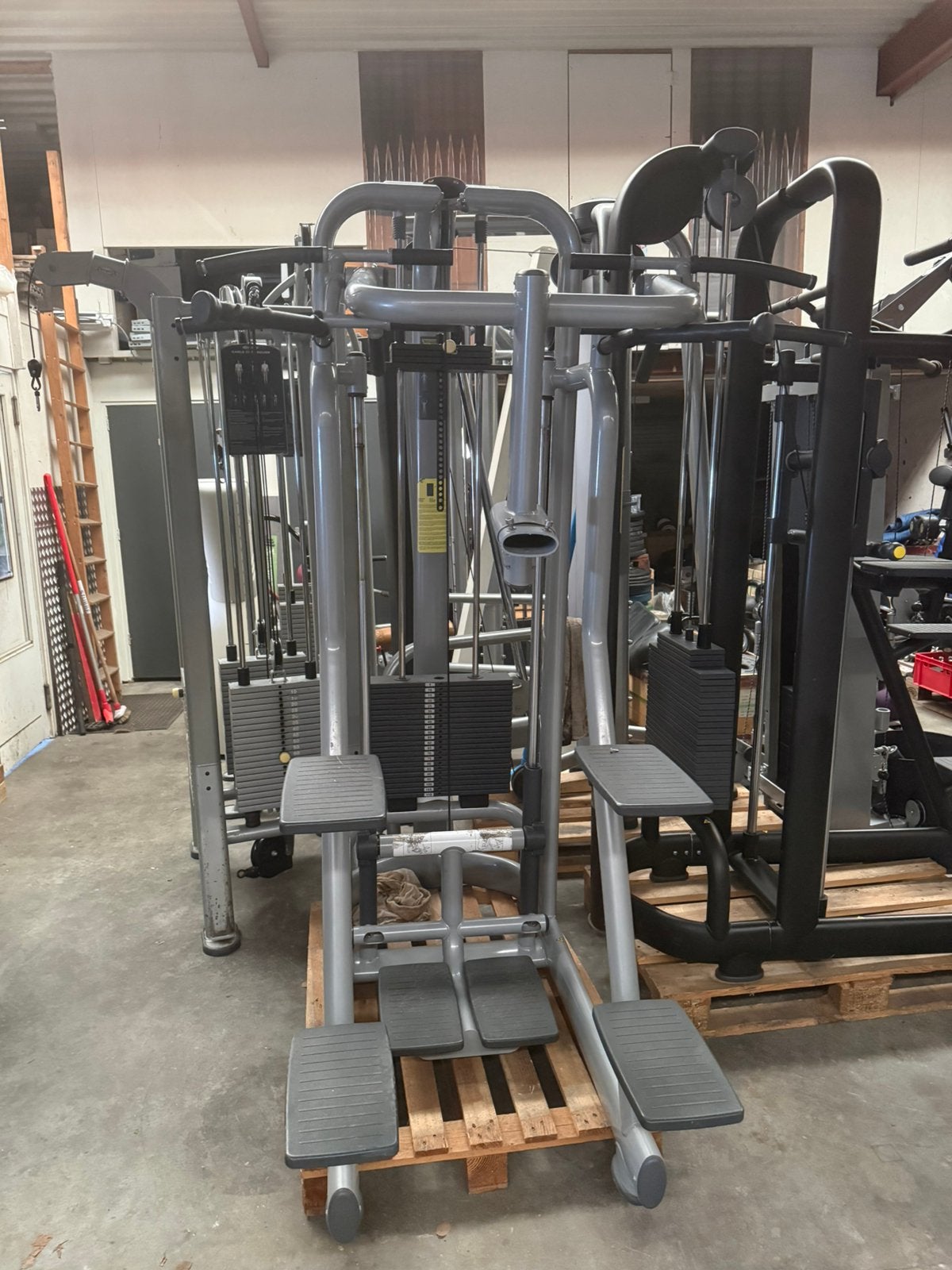Technogym easy chin dip 110kg contra gewicht, Ophalen, Zo goed als nieuw, Overige typen