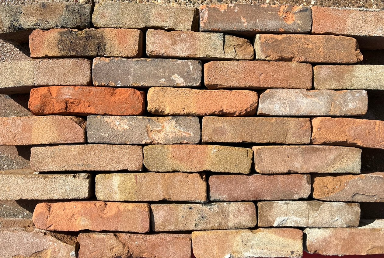 Oude gebikte vormbak metselstenen oranje geel 21x5 105M2, Ophalen of Verzenden, Zo goed als nieuw, Bakstenen
