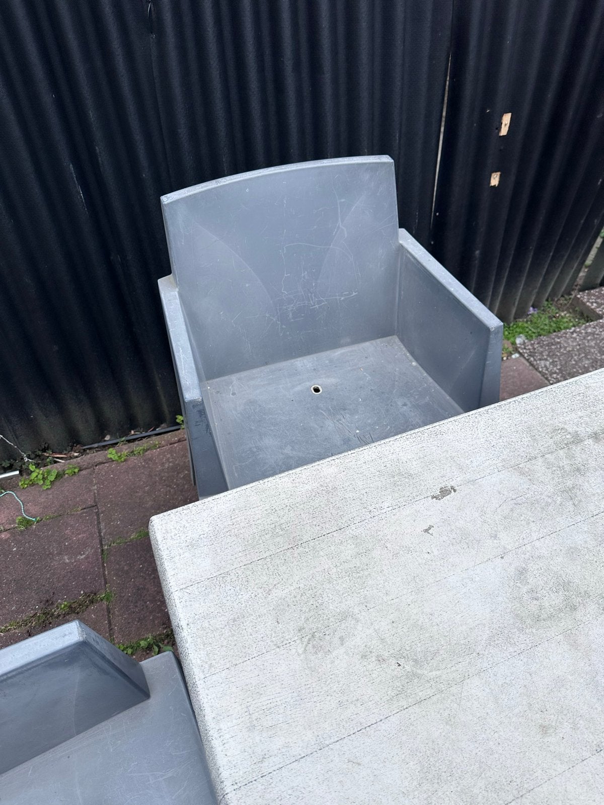 Gebruikte tuinset met 4 stoelen en tafel, 2 zitplaatsen, Kunststof, Gebruikt, Eettafel