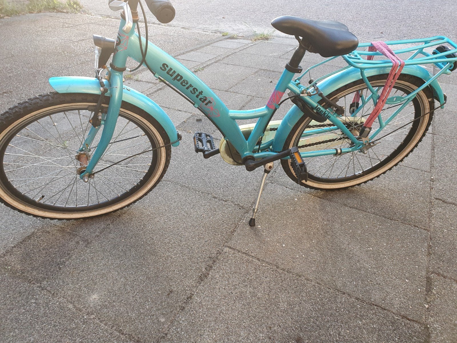 Loekie kinderfiets 22 inch, Fietsen en Brommers, Fietsen | Meisjes, Ophalen, Terugtraprem, 22 inch, Gebruikt
