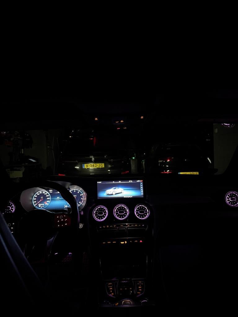 Sfeerverlichting | Achteruitrijcamera | Kilometer correctie, Ophalen