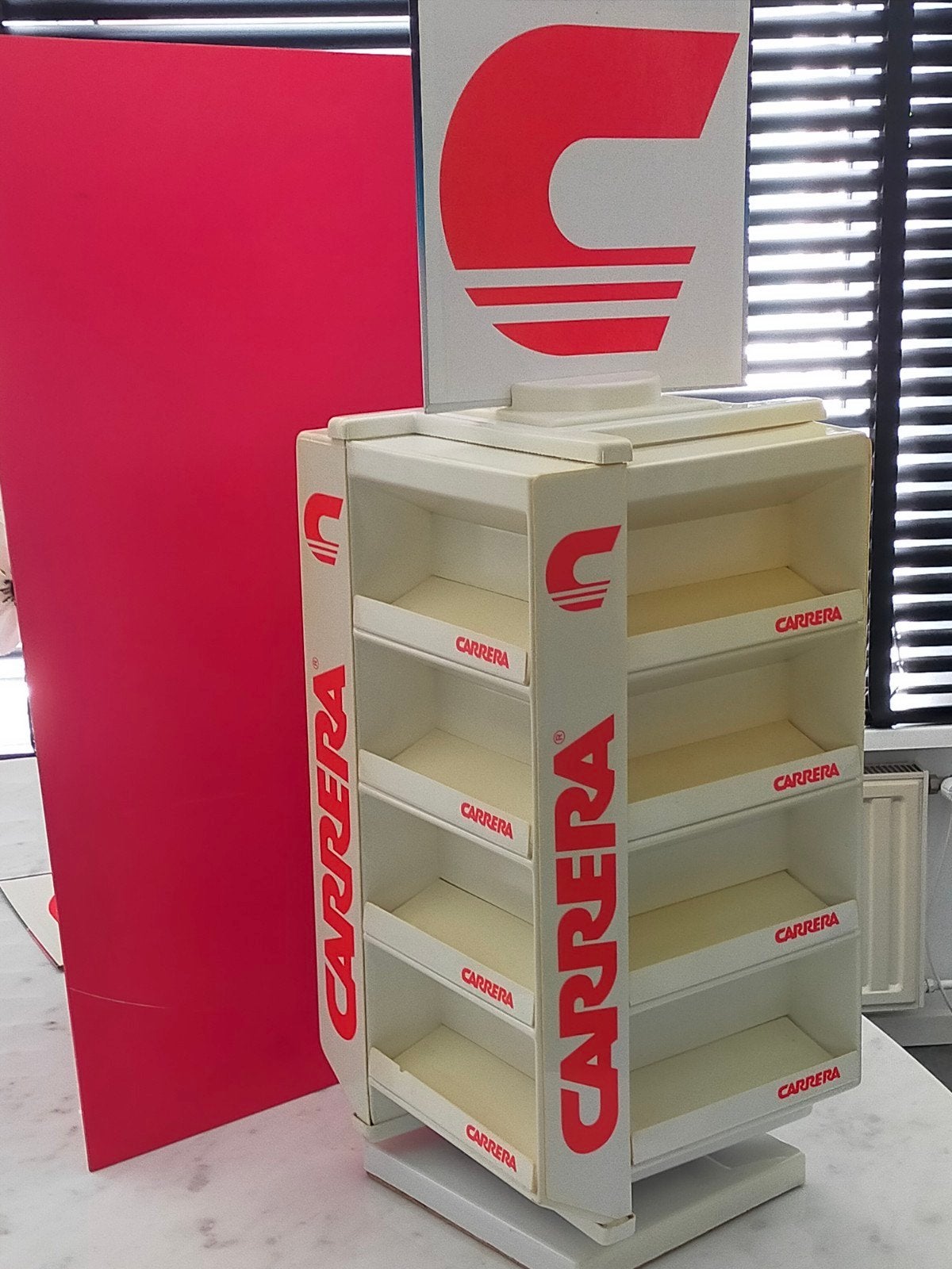 Uniek. Vintage Carrera display showcase reclame 1970 1980, Ophalen of Verzenden, Zo goed als nieuw, Reclamebord
