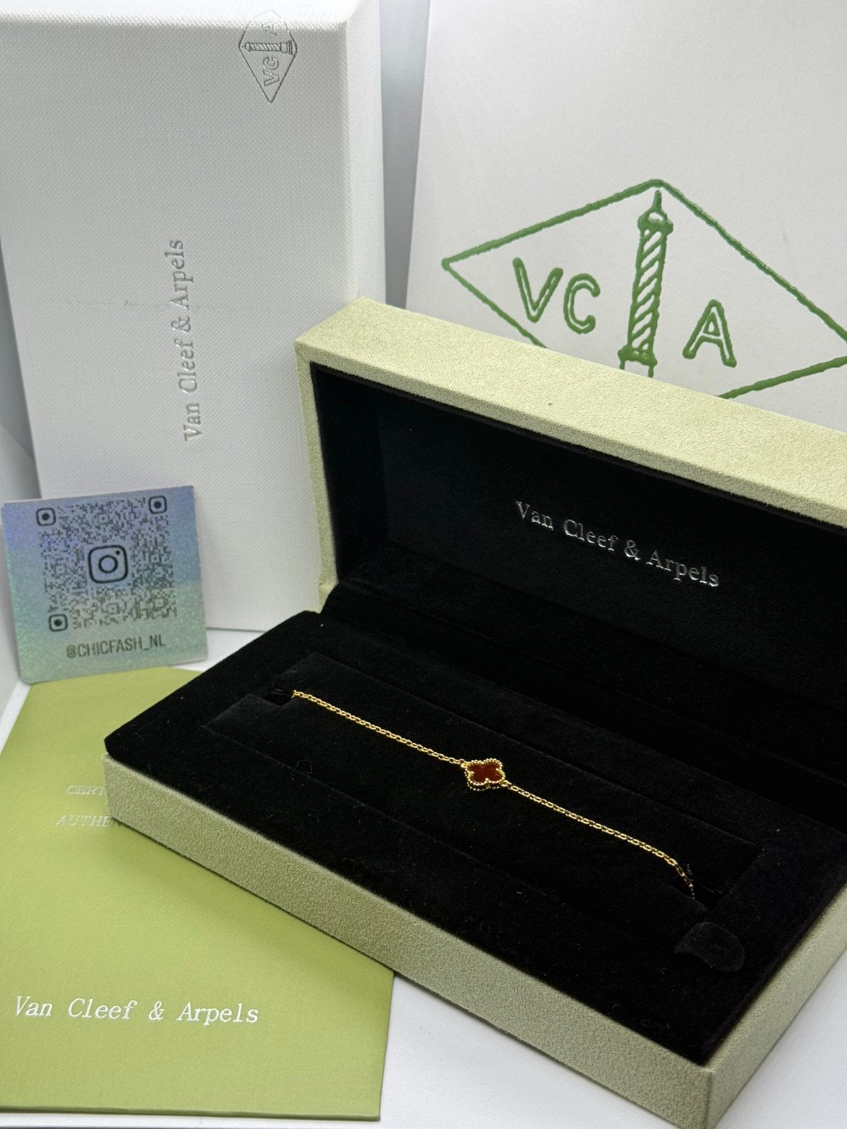 Van Cleef & Arpels Sweet Alhambra Armband, Ophalen of Verzenden, Zo goed als nieuw