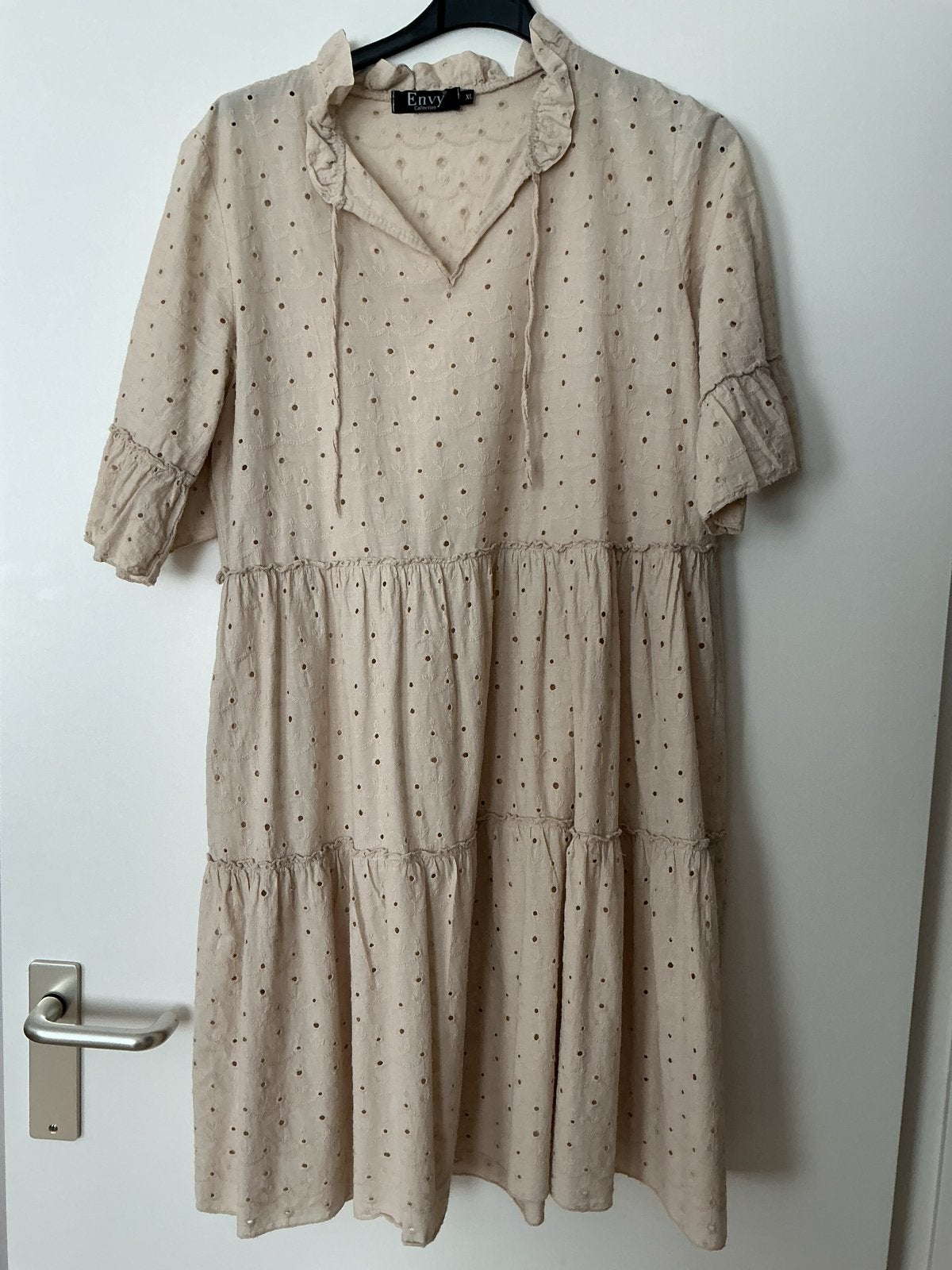 Dames  braderie zomerjurk M/L, Kleding | Dames, Maat 38/40 (M), Beige, Ophalen of Verzenden, Zo goed als nieuw
