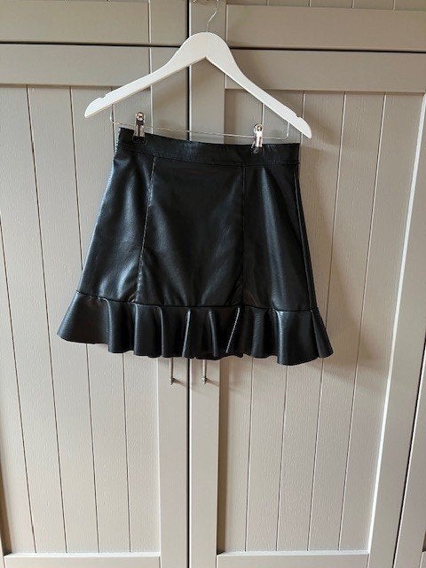 Faux leather rokje, H&M, Zwart, Zo goed als nieuw, Boven de knie