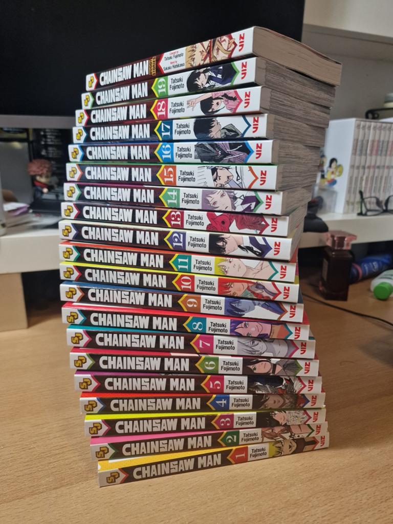Chainsaw Man Manga English 1-19 with Buddy Stories!, Boeken, Strips | Comics, Europa, Ophalen of Verzenden, Zo goed als nieuw