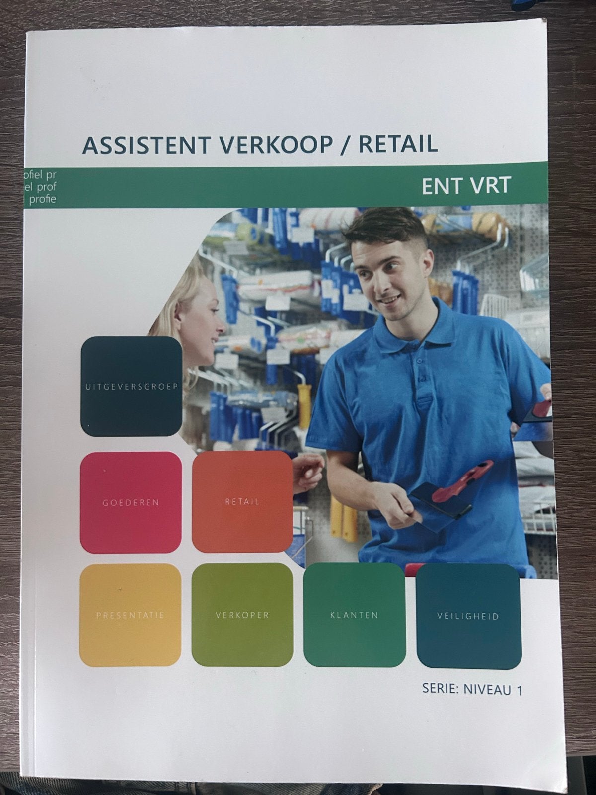 Nieuw Studieboek Assistent Verkoop / Retail - Niveau 1, Boeken, Verzenden, Nieuw, MBO