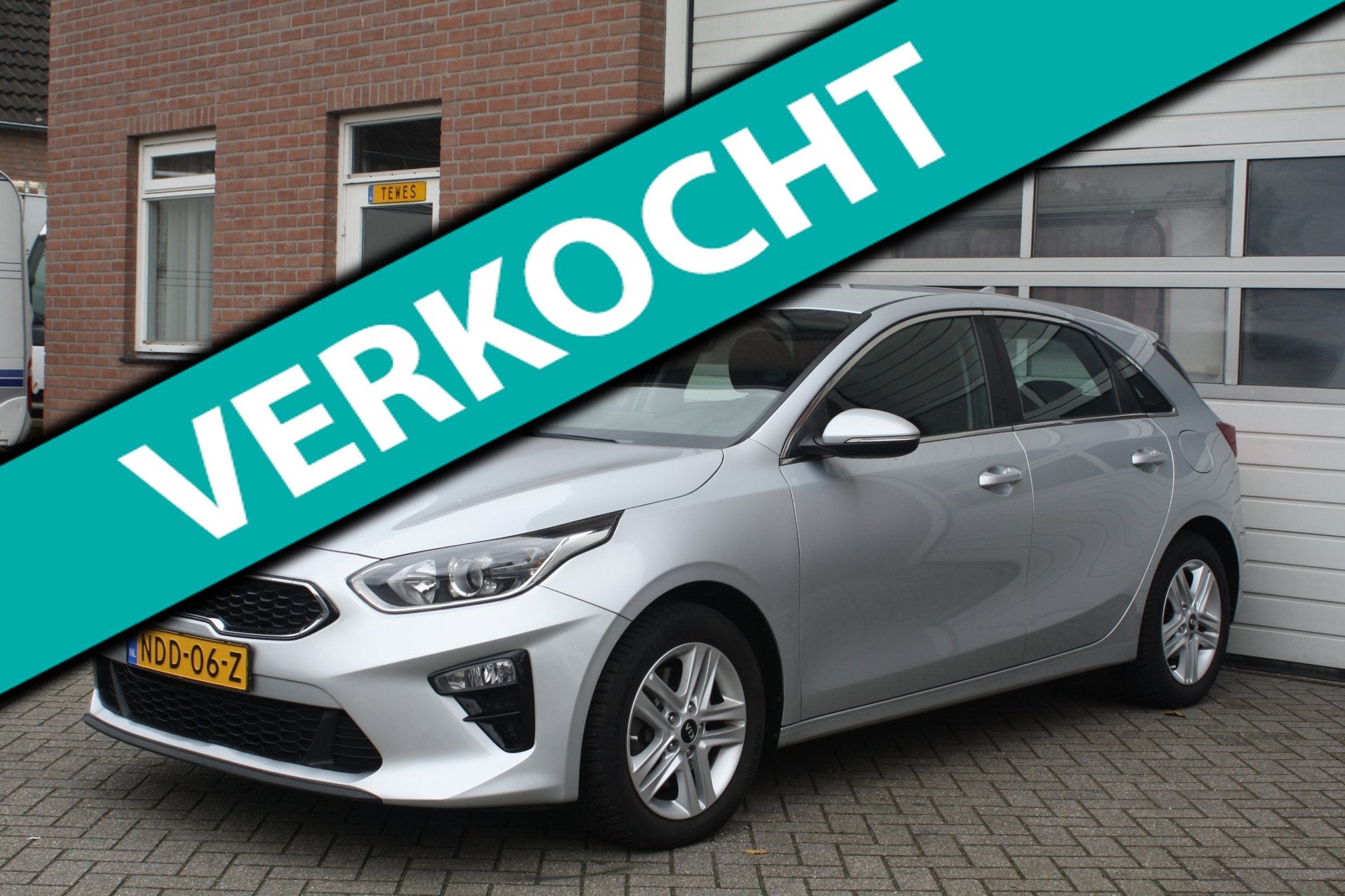 Kia CEED 1.6 CRDi DynamicLine Garantie, Nederlandse Auto, 1S, Auto's, Voorwielaandrijving, Dealer onderhouden, Stof, Gebruikt