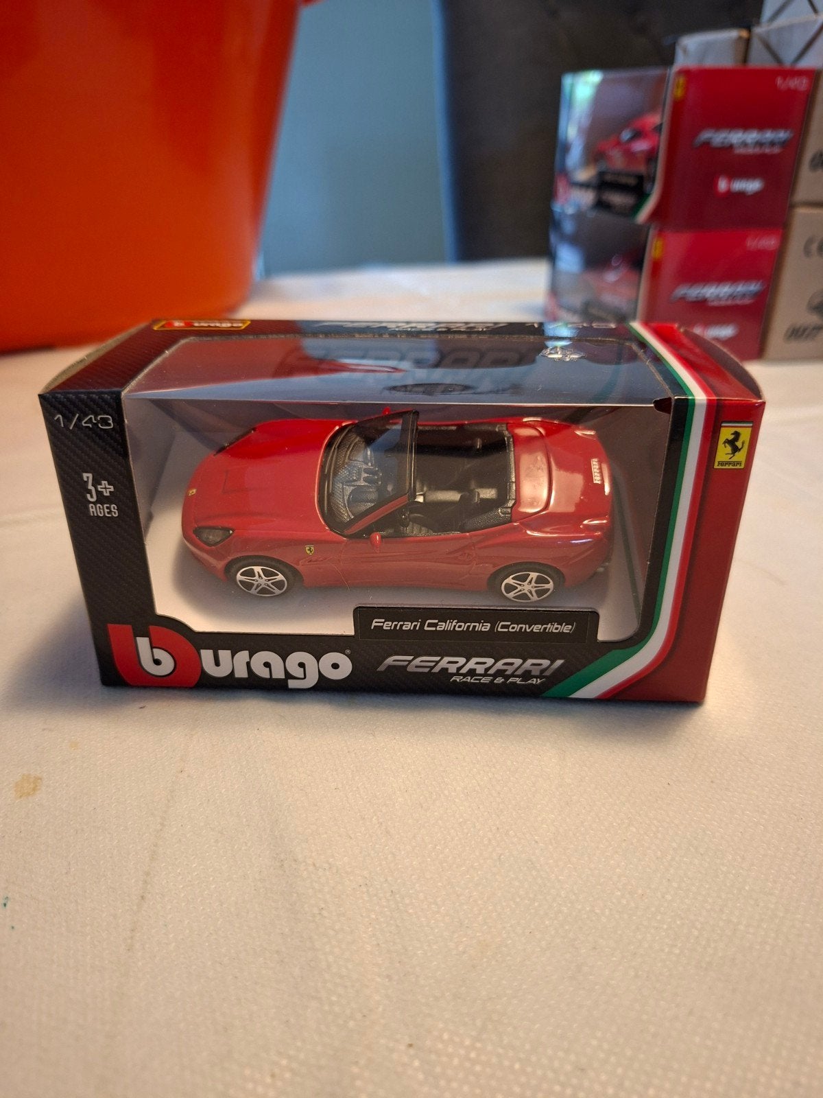 Burago Ferrari California Convertible 1/43 modelauto, Verzenden, Nieuw, Auto, Overige merken