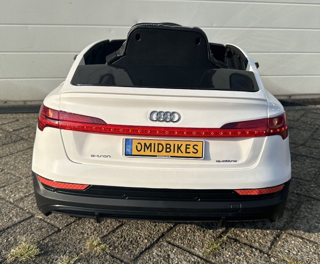 Audi E-tron 12v wit - Afstandsbediening - 4x4 - Leder NIEUW, Ophalen of Verzenden, Nieuw