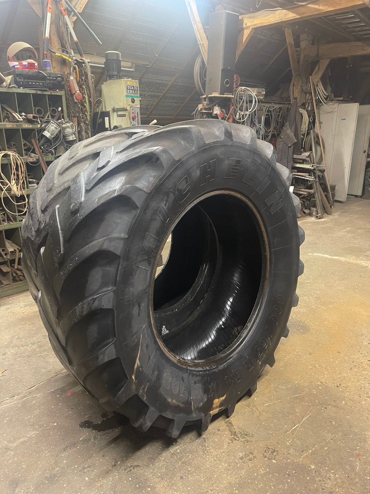 Michelin 600/65/34 xm108, Ophalen
