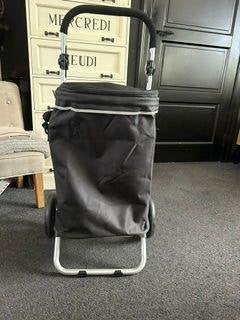 Boodschappentrolley zwart, 30 cm of meer, Zwart, Zo goed als nieuw, 75 cm of meer