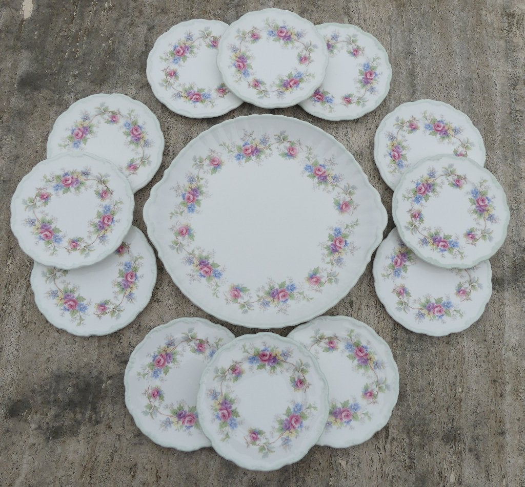 Royal Albert Colleen Gebakstel + 2 Bonbon schaaltjes, Antiek en Kunst, Ophalen of Verzenden