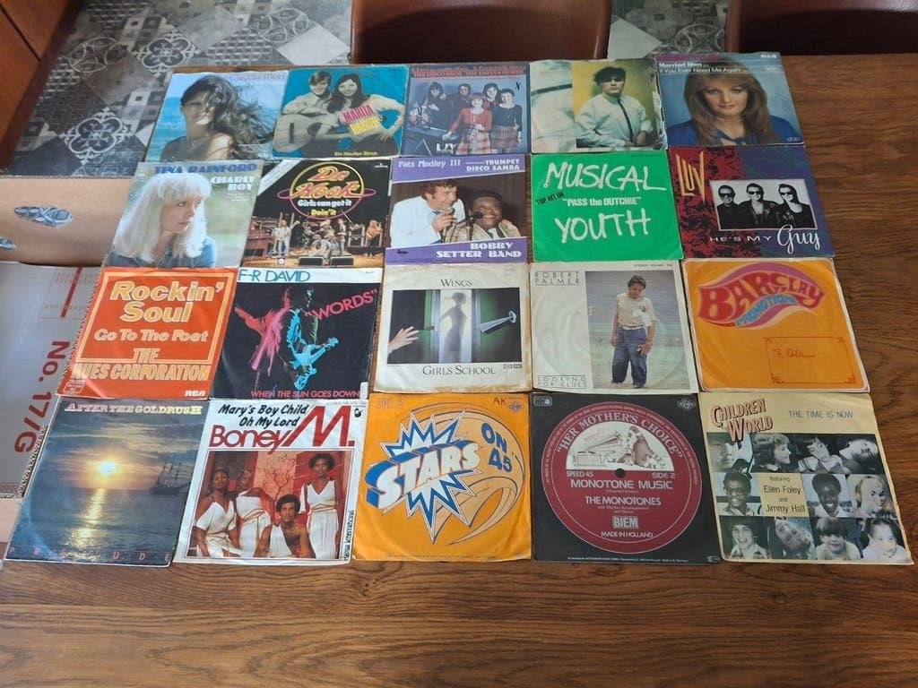 Partij singles 400 stuks(6) 80 euro vaste prijs, 7 inch, Zo goed als nieuw, Pop, Overige typen