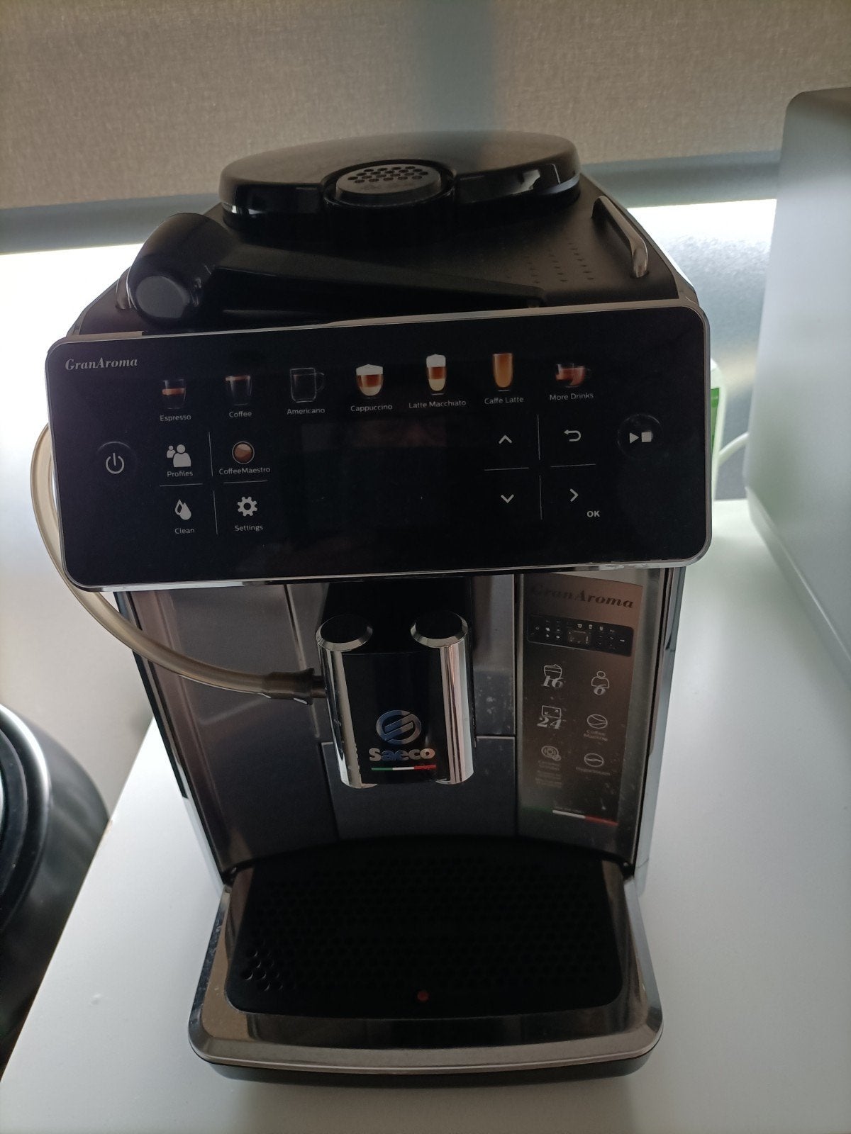 Saeco GranAroma volautomatische koffiemachine, Ophalen, Koffiemachine, Koffiebonen, Zo goed als nieuw