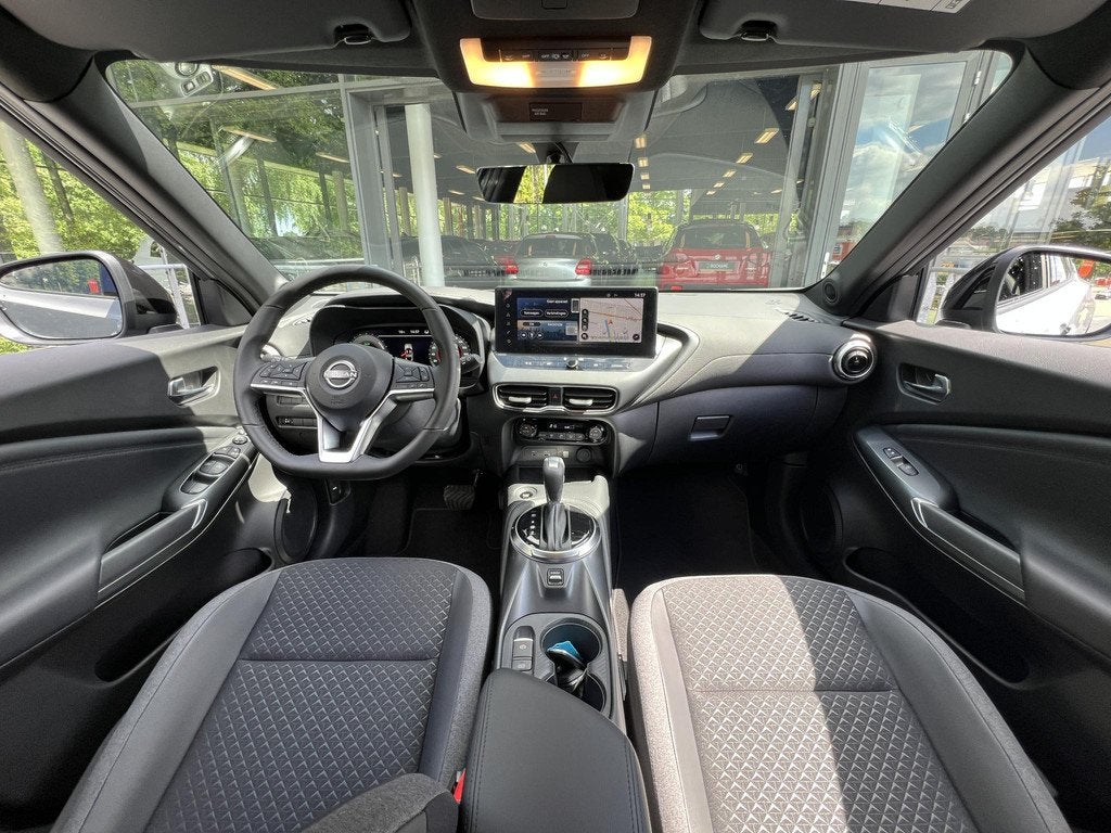 Nissan Juke 1.6 Hybrid N-Design 143PK | DEMO, Auto's, Nissan, Stof, Bedrijf, Hybride Elektrisch/Benzine, SUV of Terreinwagen