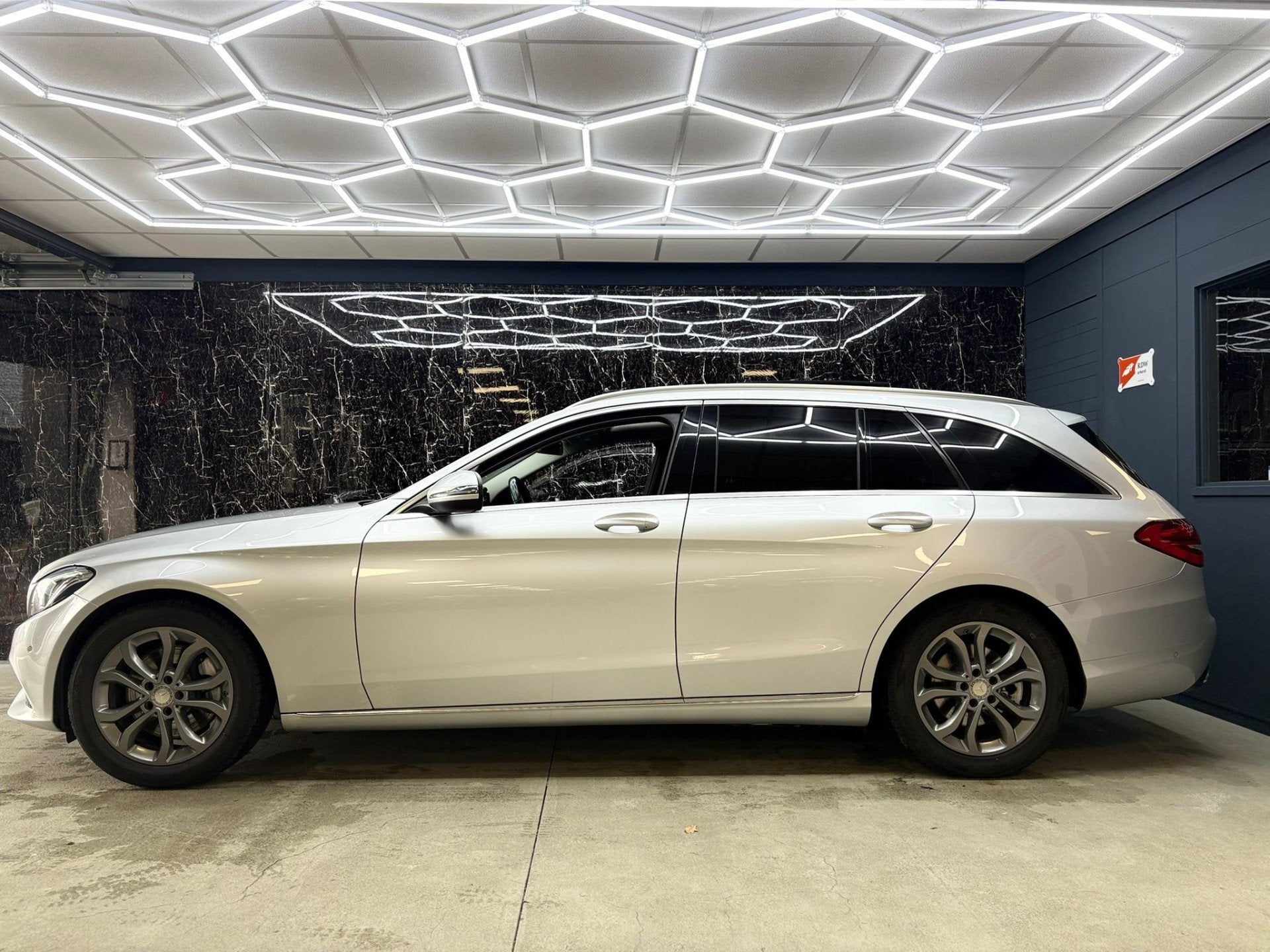 Mercedes-Benz C-Klasse Estate 300 Prestige Panorama dak, Automaat, Achterwielaandrijving, 1800 kg, 4 cilinders