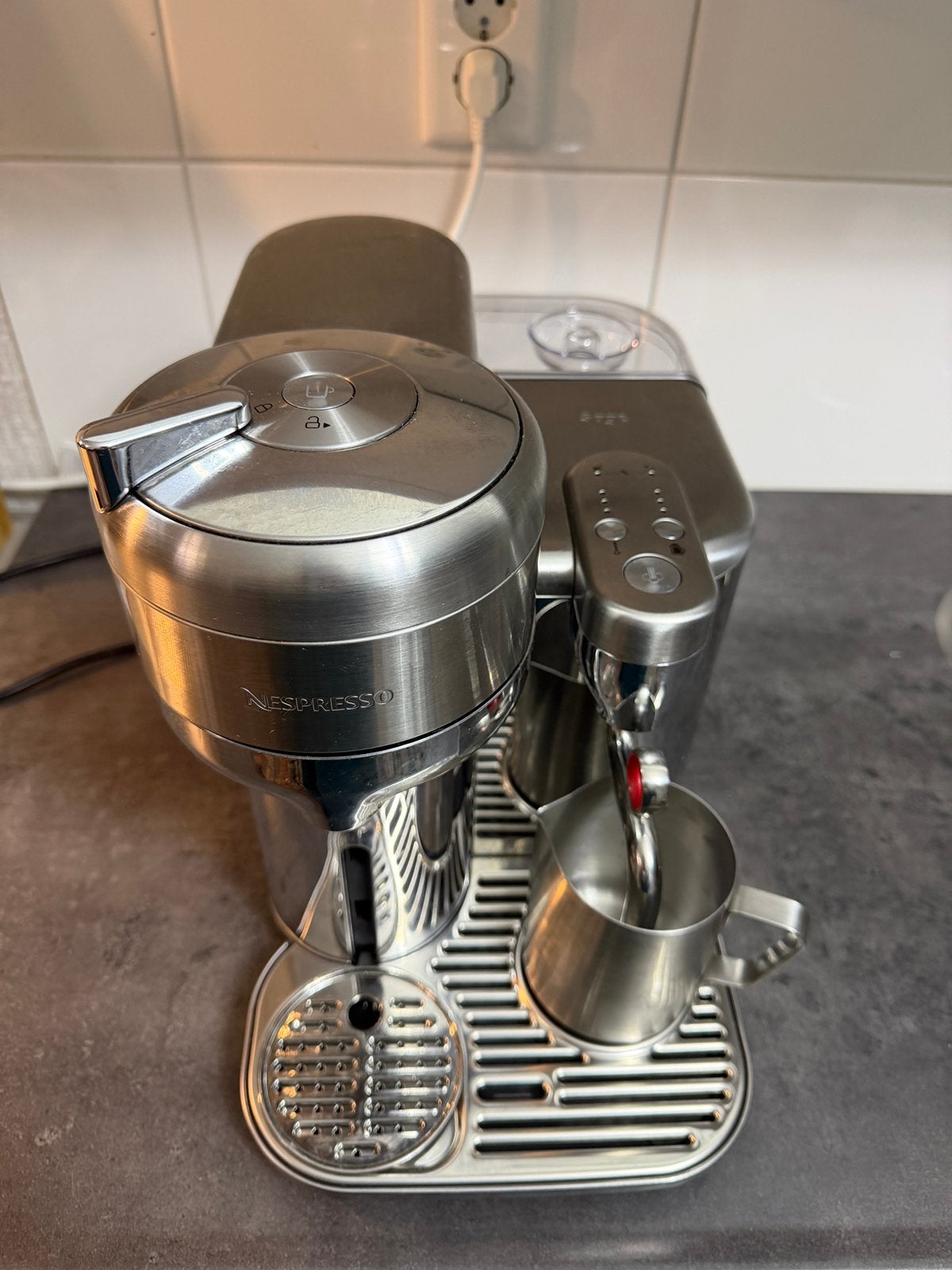 nespresso vertuo creatista sage zilver 1 jaar garantie, Witgoed en Apparatuur, Koffiezetapparaten, Zo goed als nieuw, Koffiepads en cups