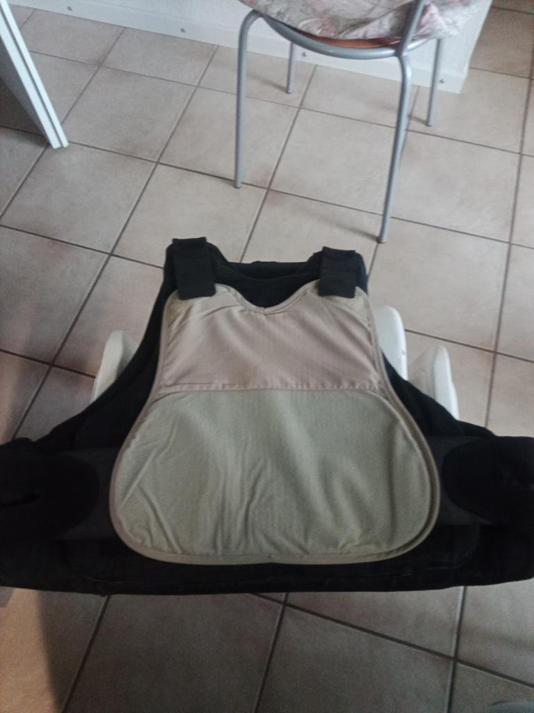 Kogelwerend en steekwerend vest no010, Verzamelen, Militaria | Algemeen, Ophalen of Verzenden, Landmacht, Amerika, Kleding of Schoenen
