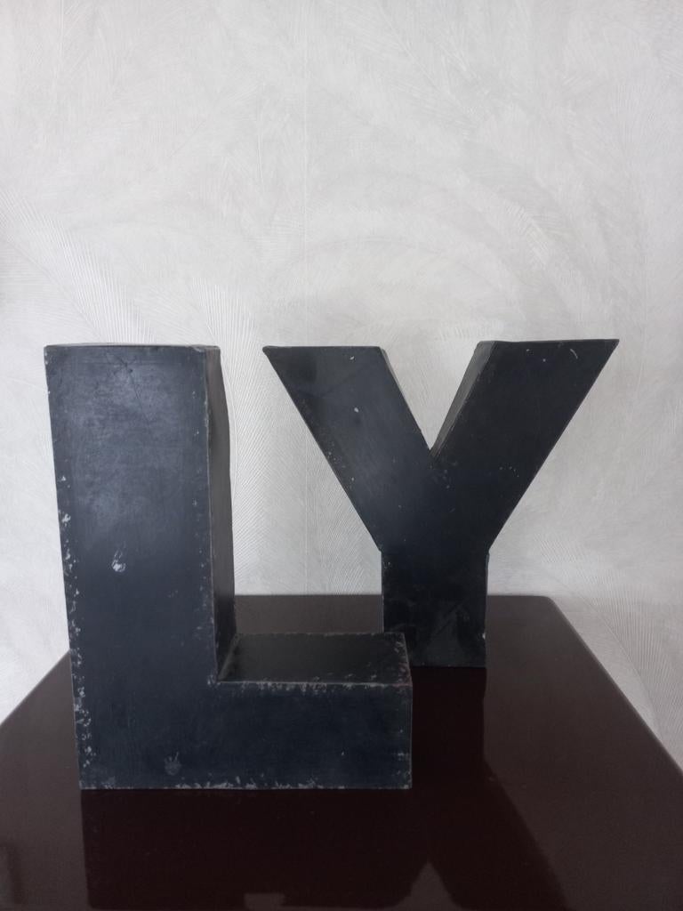 Stalen letters Y en L - Decoratieve wanddecoratie, Ophalen of Verzenden