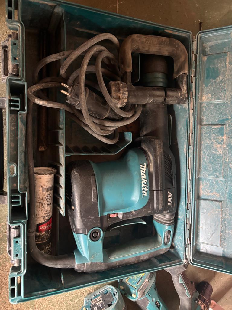 Makita HM0871C Boorhamer - Gebruikt, Boor- en/of Breekhamer, Ophalen of Verzenden, Klopboormechanisme, Gebruikt