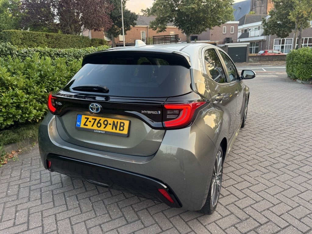 Toyota Yaris 1.5 Hybrid Selection Limited | Camera Uniek Vol, Auto's, Automaat, Dealer onderhouden, 450 kg, Gebruikt