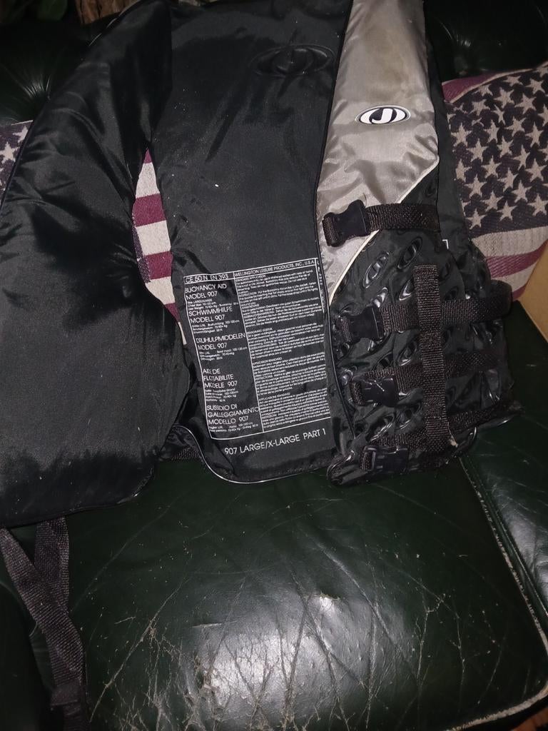 Te koop 3x wakeboard vest Jobe 0626-604113, Watersport en Boten, Ophalen, Overige typen, Info@hulleman-zn.nl, 7396BH