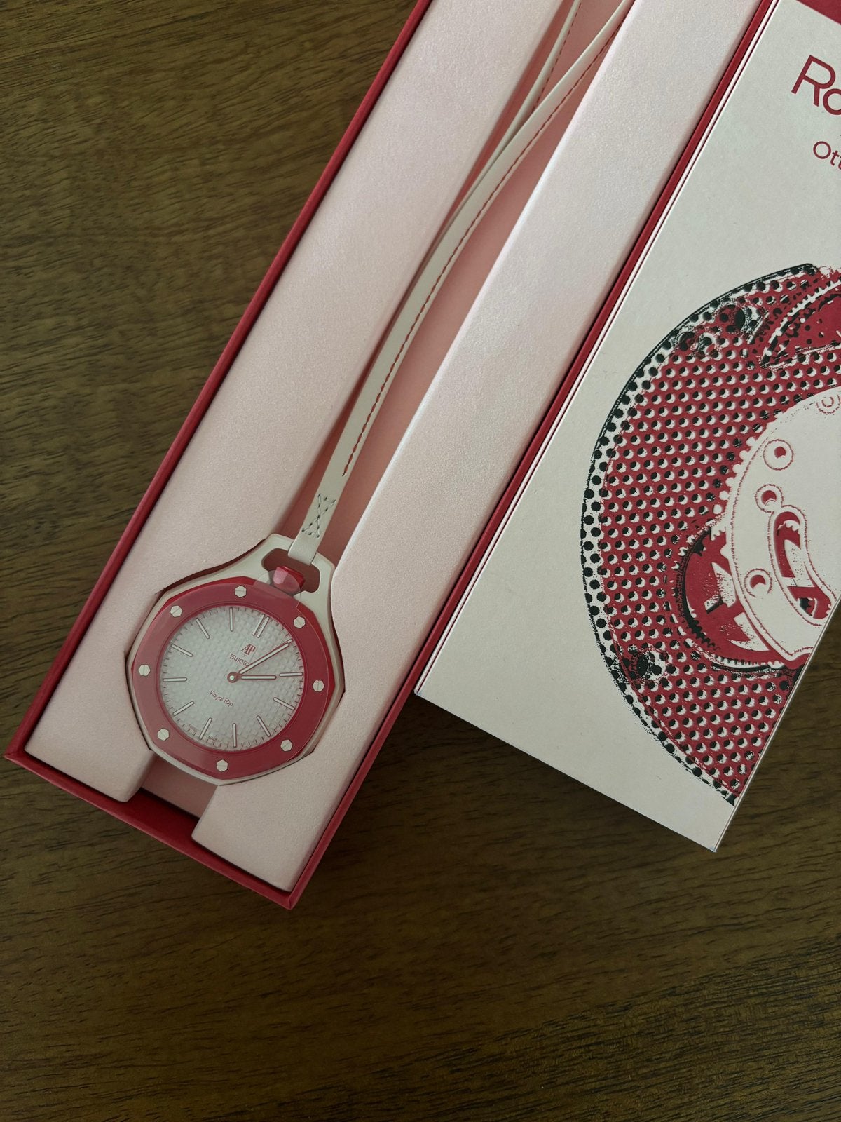 Swatch x AP Royal Pop Otto Rosso, Ophalen of Verzenden, Nieuw, Kunststof, Swatch