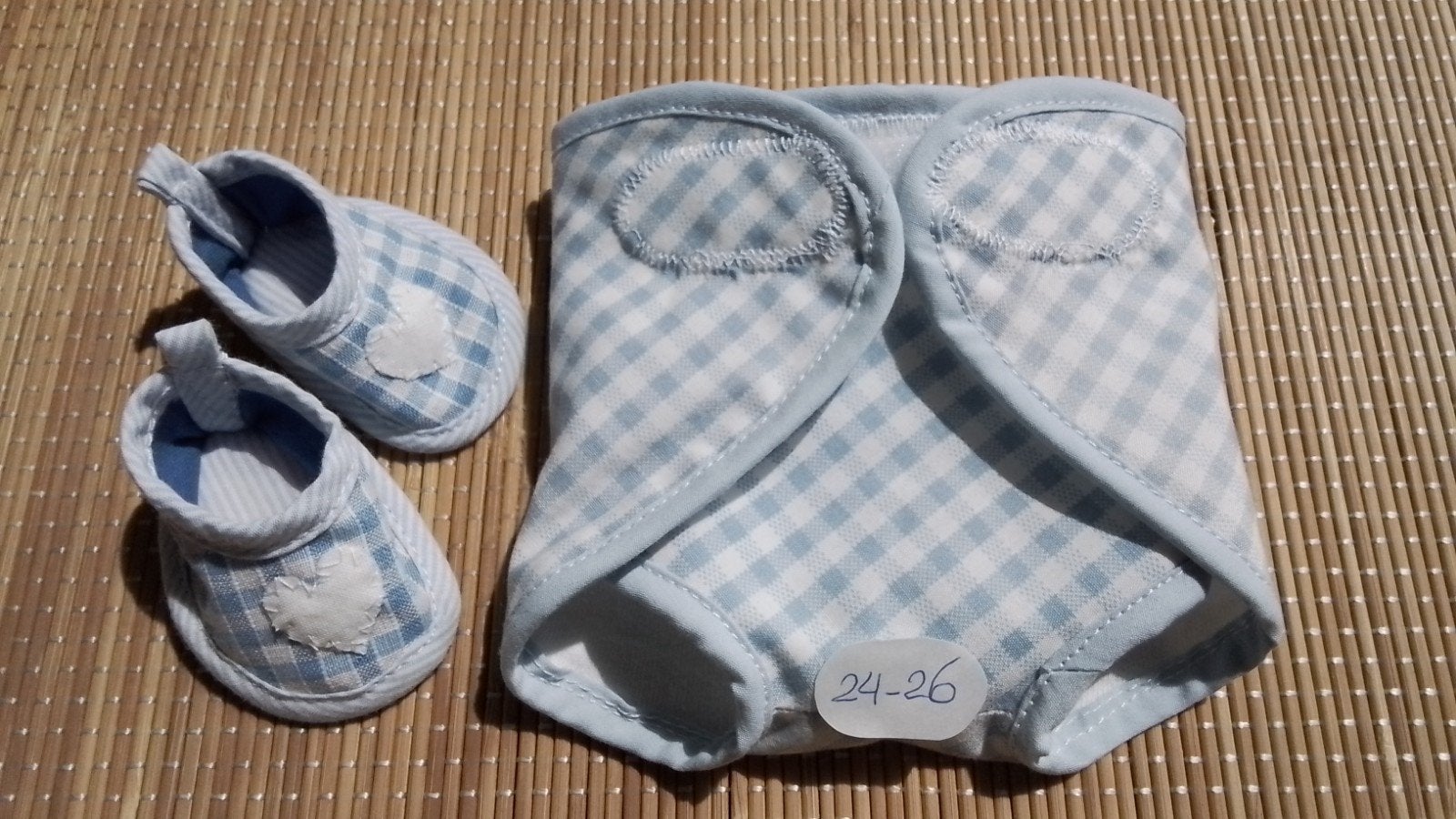 Poppenkleertjes   SETJE  WASBARE POPPENLUIER en SCHOENTJES, Ophalen of Verzenden, Nieuw, Babypop
