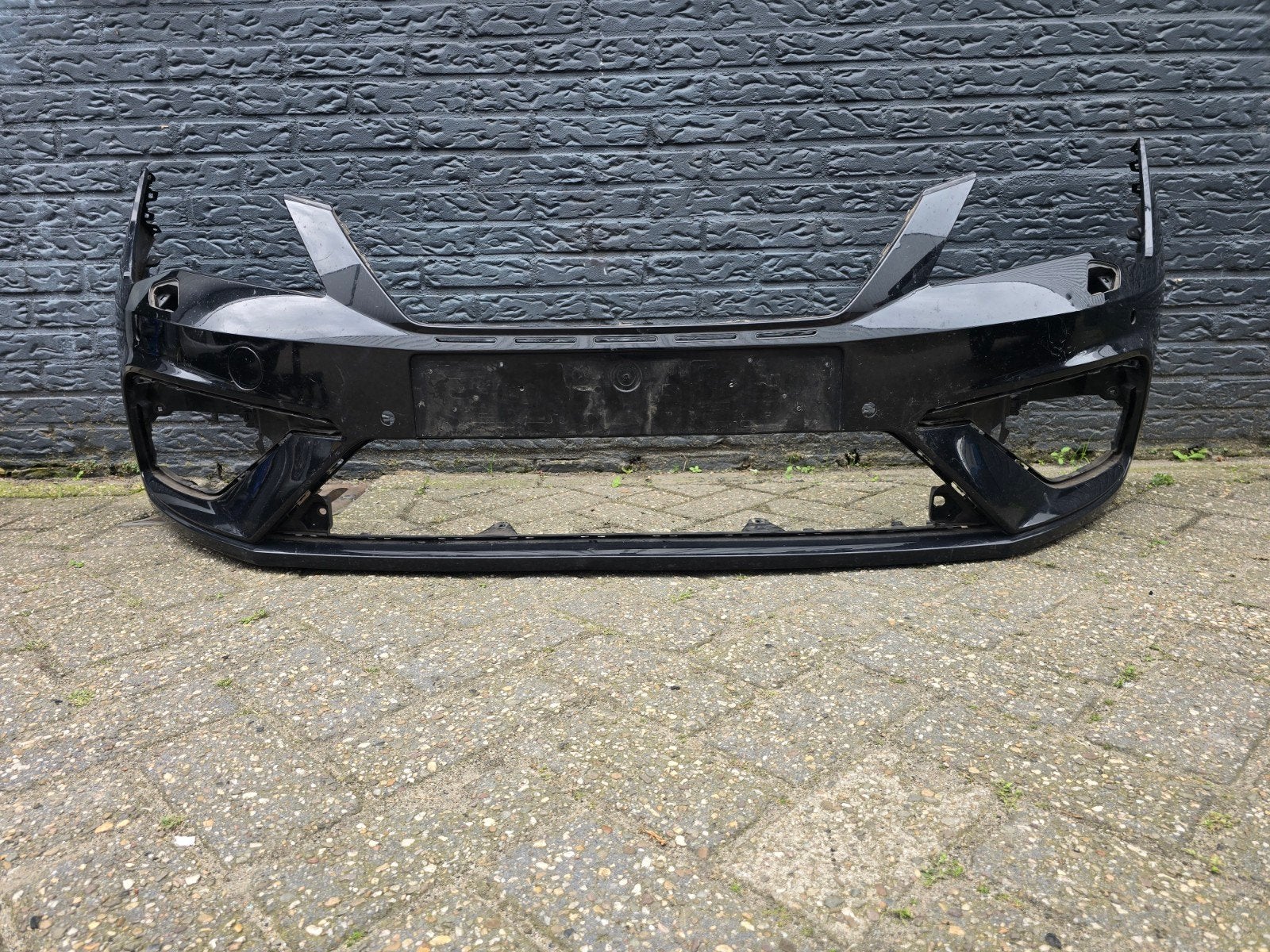 Voorbumper 4x pdc kls Seat Cupra Leon 5F facelift bj '17-'20, Gebruikt, Voor, Martorell, Ophalen of Verzenden
